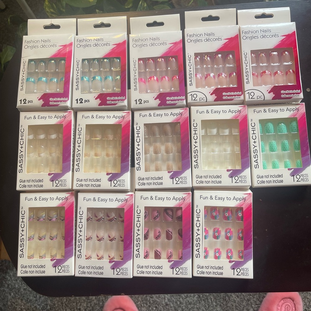 Sassy chic fashion nails -14 different sets